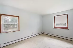 21 Appletree Ln, Carle Place, NY 11514 - Photo 15