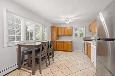 27 S Ketcham Avenue, Amityville, NY 11701 - Photo 3