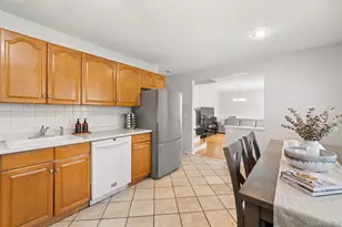 27 S Ketcham Ave, Amityville, NY 11701 - Photo 5