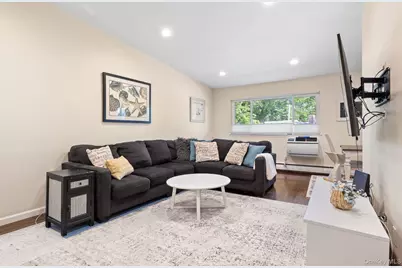 748 Deer Park Avenue #7H, North Babylon, NY 11703 - Photo 7