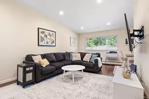 748 Deer Park Ave, North Babylon, NY 11703 - Photo 7