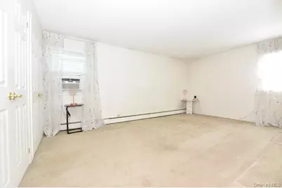 70 Grantwood Avenue, New York, NY 10312 - Photo 9