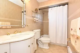 70 Grantwood Ave, New York, NY 10312 - Photo 11