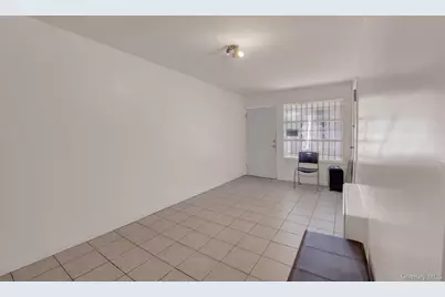3033 72nd Street, East Elmhurst, NY 11370 - Photo 19