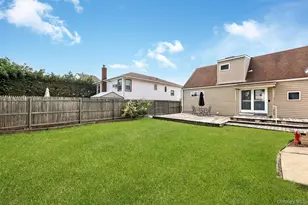 109 Henrietta Ave, Oceanside, NY 11572 - Photo 21