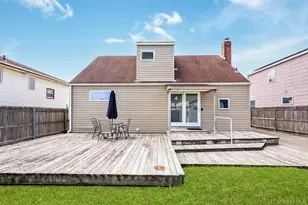 109 Henrietta Ave, Oceanside, NY 11572 - Photo 25