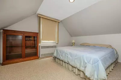 109 Henrietta Avenue, Oceanside, NY 11572 - Photo 15