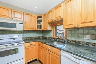 109 Henrietta Ave, Oceanside, NY 11572 - Photo 9