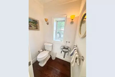 675 King Avenue, Bronx, NY 10464 - Photo 9