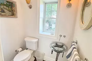 675 King Ave, Bronx, NY 10464 - Photo 9