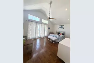 675 King Avenue, Bronx, NY 10464 - Photo 11
