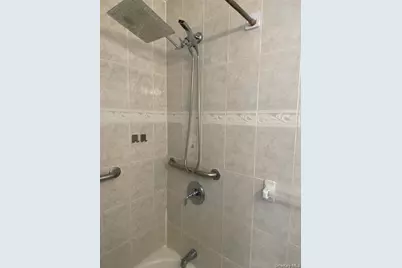 73-23 255th Street #G-2, Glen Oaks, NY 11004 - Photo 13