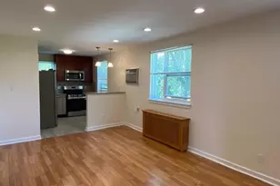 73-23 255th St, Glen Oaks, NY 11004 - Photo 3