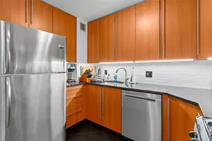345 E 93rd St, New York, NY 10128 - Photo 11