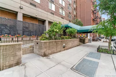 345 E 93rd Street #13G, New York, NY 10128 - Photo 27