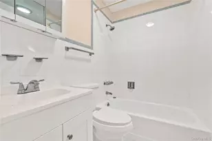 67-07 Selfridge St, Forest Hills, NY 11375 - Photo 21