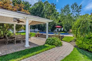 30 Kirkland Dr, Greenlawn, NY 11740 - Photo 39
