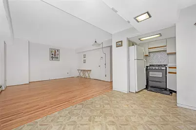 51 Edwards Street #T, Roslyn Heights, NY 11577 - Photo 7
