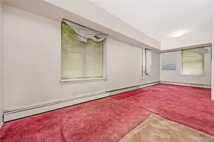 51 Edwards St, Roslyn Heights, NY 11577 - Photo 3