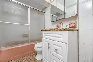51 Edwards St, Roslyn Heights, NY 11577 - Photo 5