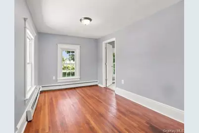 9 Arlington Place, Newburgh, NY 12550 - Photo 5