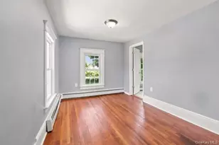 9 Arlington Pl, Newburgh, NY 12550 - Photo 5