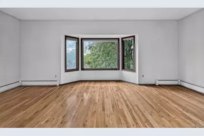 211 Waters Edge, Valley Cottage, NY 10989 - Photo 9