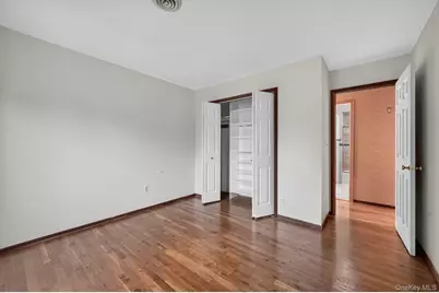 211 Waters Edge, Valley Cottage, NY 10989 - Photo 23