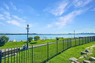 102 Surf Dr, Bronx, NY 10473 - Photo 3