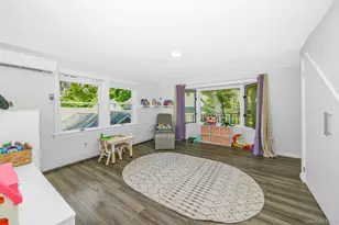 10 Hill St, Northport, NY 11768 - Photo 33