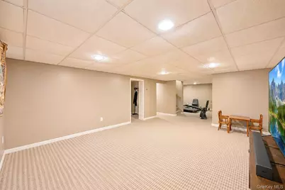 255 Lake Avenue S, Nesconset, NY 11767 - Photo 47