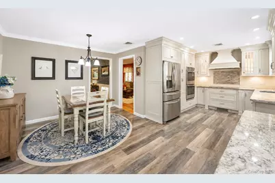 255 Lake Avenue S, Nesconset, NY 11767 - Photo 19