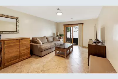164-30 85th Street, Howard Beach, NY 11414 - Photo 5