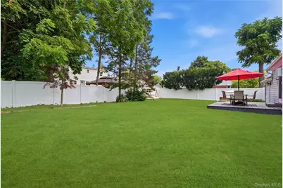 96 E 12th Street, Huntington Station, NY 11746 - Photo 29