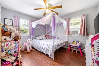 96 E 12th Street, Huntington Station, NY 11746 - Photo 19