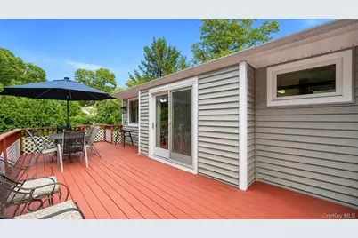 34 Forest Avenue, Lake Grove, NY 11755 - Photo 39
