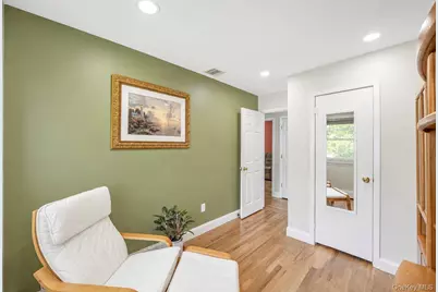 34 Forest Avenue, Lake Grove, NY 11755 - Photo 21