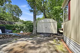 433-34 Mill Rd, Calverton, NY 11933 - Photo 7