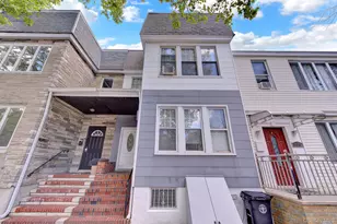 70-29 68 Th Pl, Glendale, NY 11385 - Photo 3