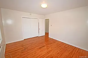 1047 N 7th St, New Hyde Park, NY 11040 - Photo 9