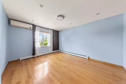 5352 194th Street, Fresh Meadows, NY 11365 - Photo 11