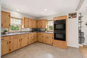 740-742 Lattintown Rd, Milton, NY 12547 - Photo 5