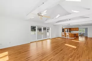 39 Sherwood Rd, Hampton Bays, NY 11946 - Photo 5