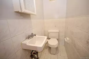 5 Abbey Rd, New York, NY 10308 - Photo 15