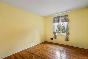 156-14 14th Ave, Whitestone, NY 11357 - Photo 17