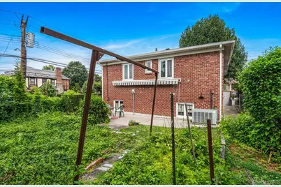 156-14 14th Avenue, Whitestone, NY 11357 - Photo 29