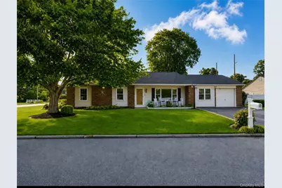 92 Sequoia Way, Holbrook, NY 11741 - Photo 1