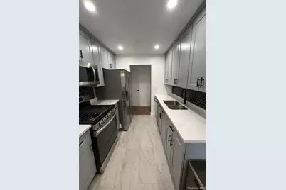 156 Parkside Drive #156, Suffern, NY 10901 - Photo 9