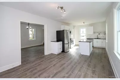 10 Ohio Avenue, Port Washington, NY 11050 - Photo 11