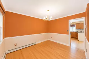 18 Elkin Dr, Middle Island, NY 11953 - Photo 9
